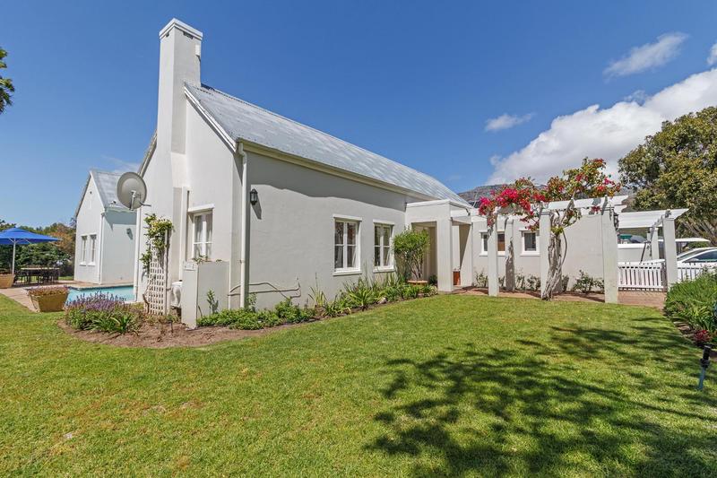 To Let 3 Bedroom Property for Rent in Steenberg Estate Western Cape
